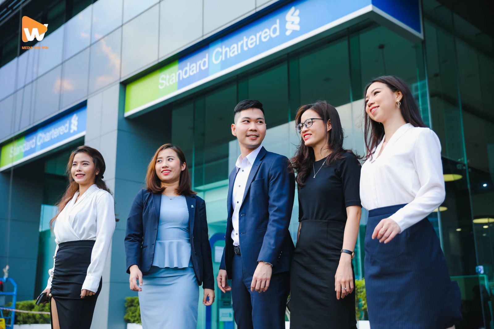 Chụp ảnh Profile ngoài trời (Lifestyle)