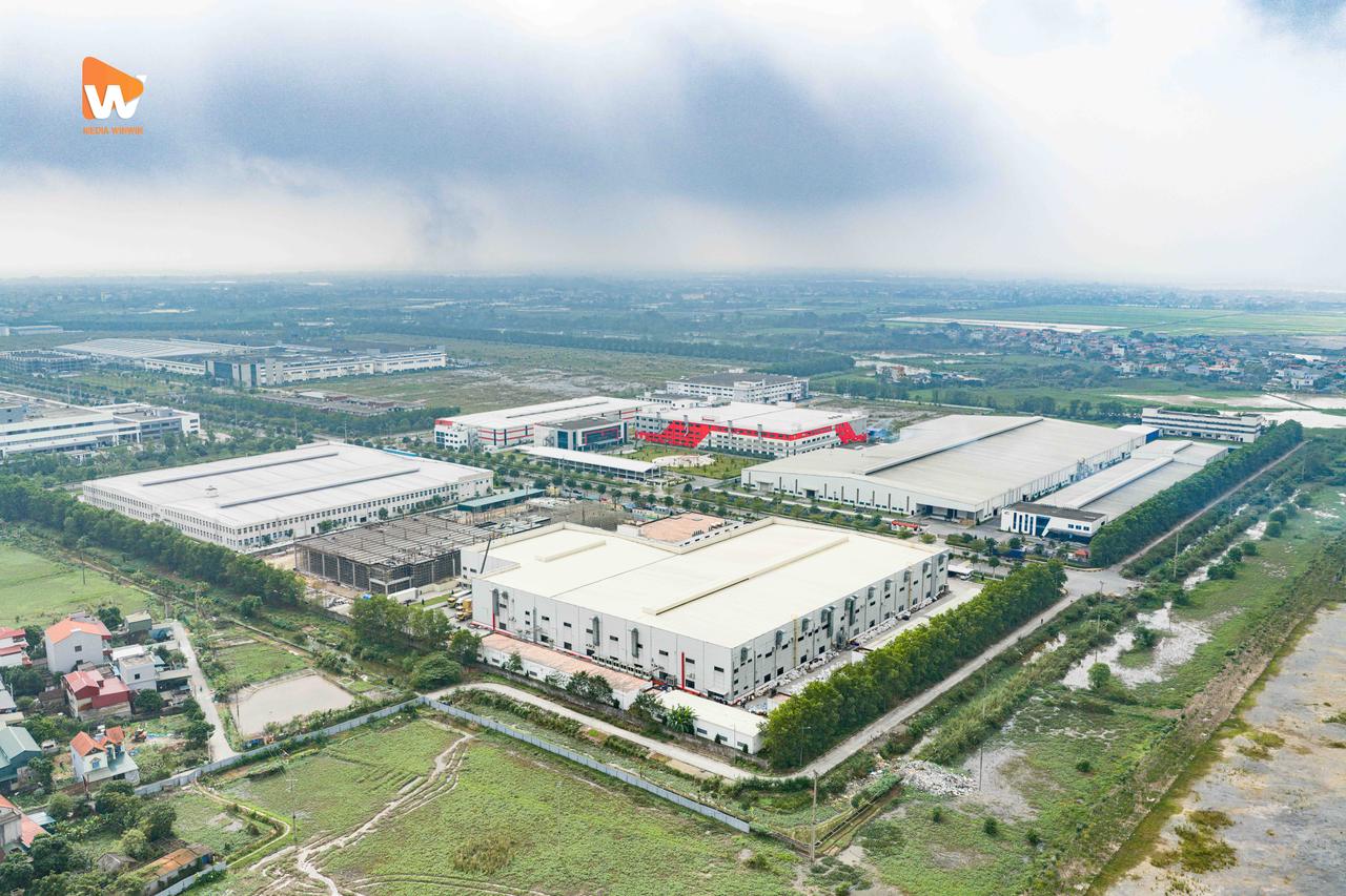 Nhà máy Syncmold Việt Nam nhìn từ flycam trong Khu công nghiệp Đồng Văn IV