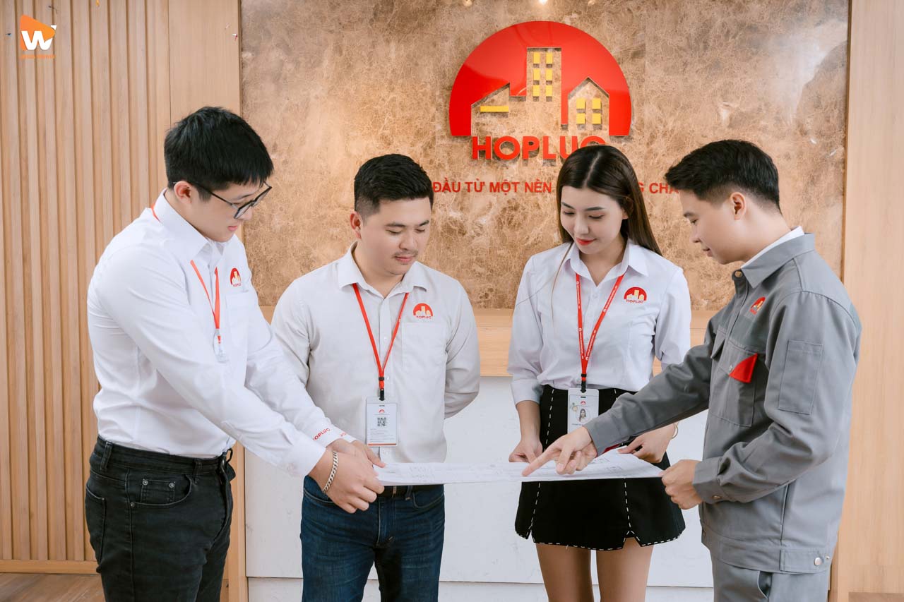 Tập thể đội ngũ nhân sự Hợp Lực, thành phẩm tiêu biểu, chụp ảnh profile công ty Hợp Lực | Media WinWin