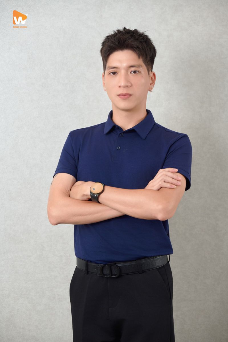 Hero chân dung profile cá nhân nam và nữ thành phẩm, phông studio sạch, giá chụp ảnh profile cá nhân | Media WinWin