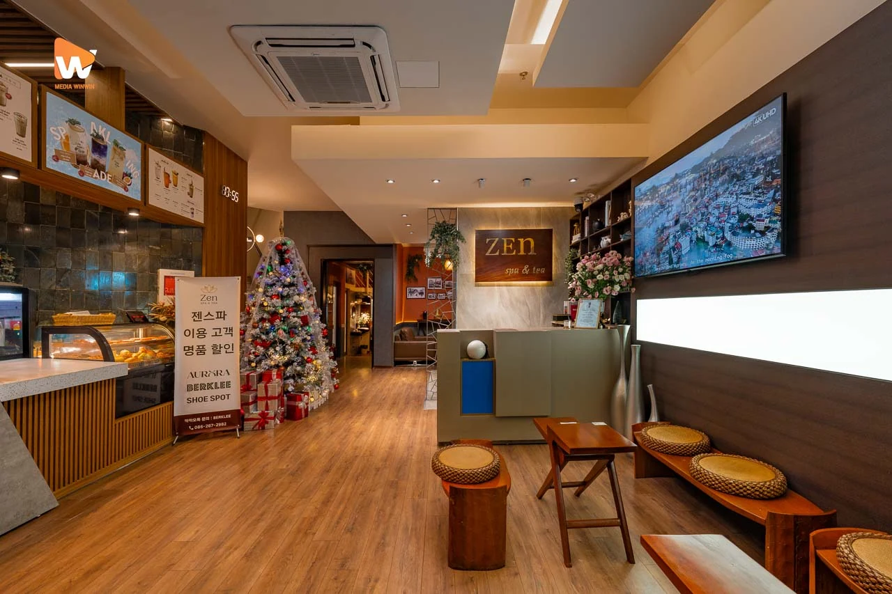 Sảnh lễ tân Zen Spa & Tea và lối di chuyển trong cơ sở