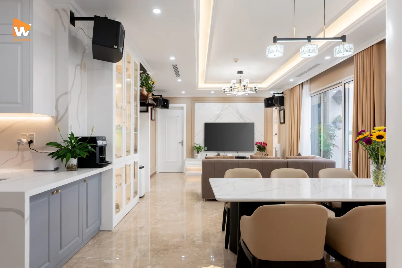 Xác định rõ ràng bố cục chụp ảnh kiến trúc tối ưu, những điểm nhấn cần làm nổi bật, và cách ánh sáng tự nhiên cùng ánh sáng nhân tạo sẽ tương tác để tạo nên hiệu ứng thị giác ấn tượng nhất
