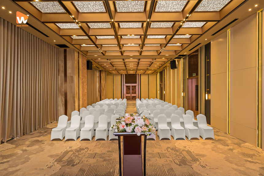 Chụp ảnh khách sạn Aravelle Suites — phòng hội nghị bố trí kiểu nhà hát
