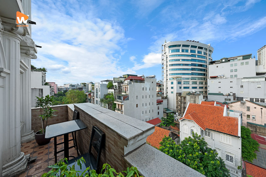 Chụp ảnh khách sạn Bình An Hotel — sân thượng nhìn ra phố