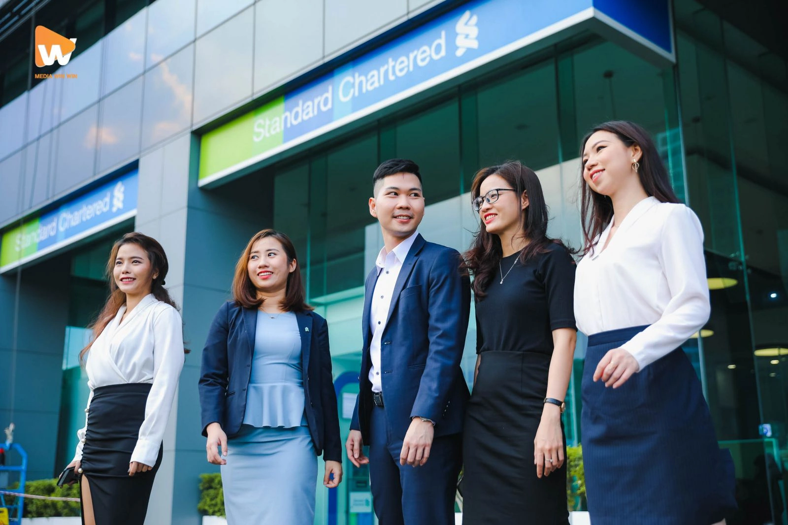 Chụp ảnh Profile ngoài trời (Lifestyle)