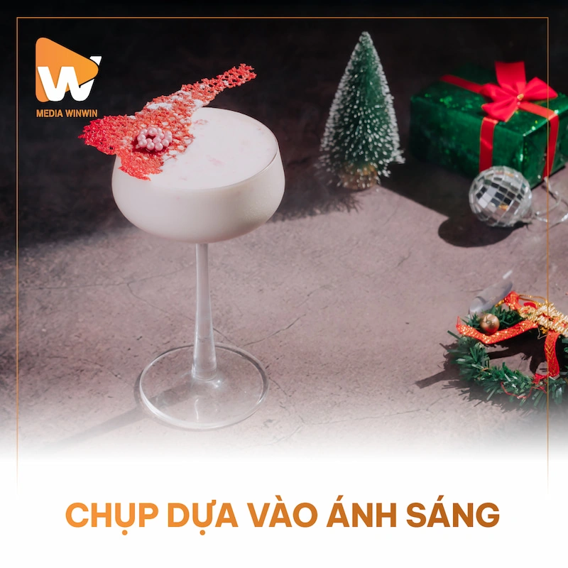 Cách chụp đồ uống dựa vào ánh sáng sẽ tạo nên bộ ảnh tràn đầy sức sống, ấn tượng và có nét riêng
