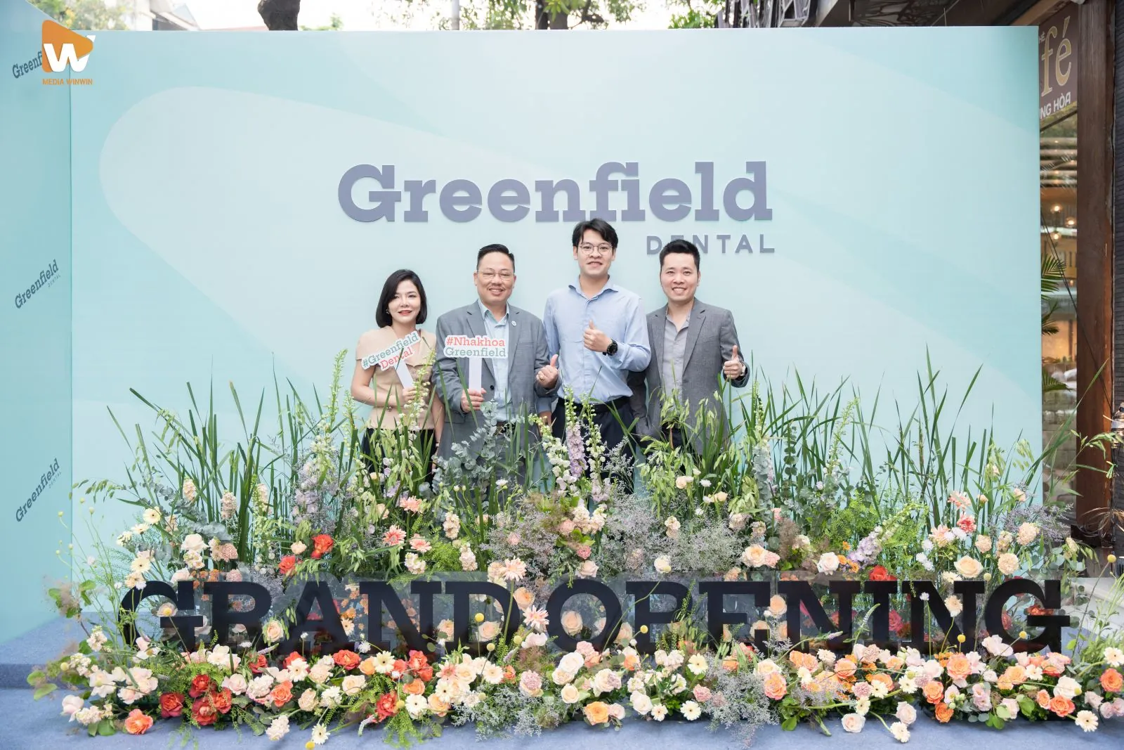 Ảnh chụp sự kiện khai trương Nha khoa Greenfiled