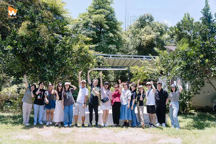 Phong cách Năng động - Chụp ảnh team building