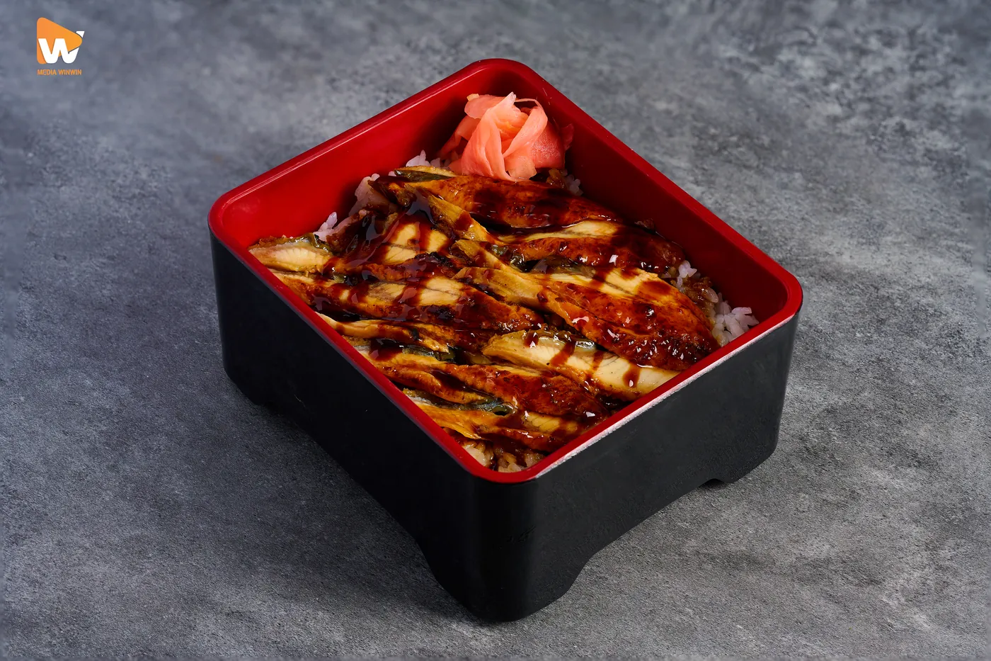 Chụp ảnh đồ ăn chuyên nghiệp luôn chú ý đến tính chân thực của món ăn để thực khách có trải nghiệm tốt nhất
