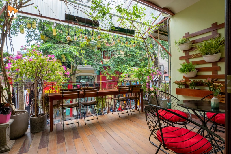 Không gian sân vườn quán cà phê phong cách lifestyle