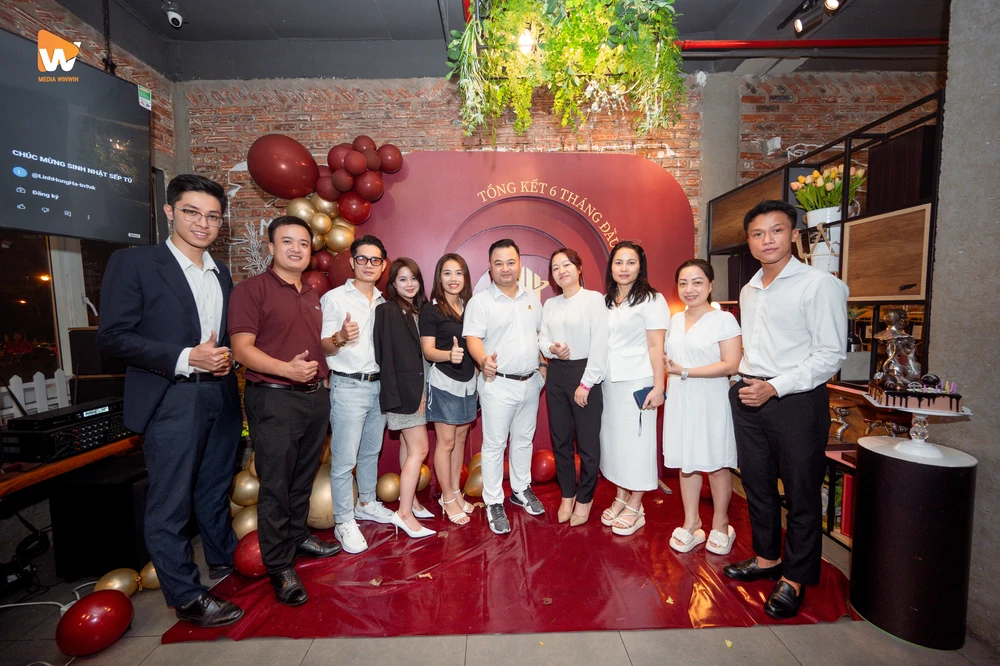 Đội ngũ quay phim, chụp ảnh chuyên nghiệp