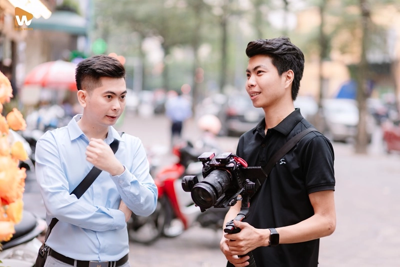 Ekip Media WinWin tác nghiệp chuyên nghiệp tại sự kiện team building