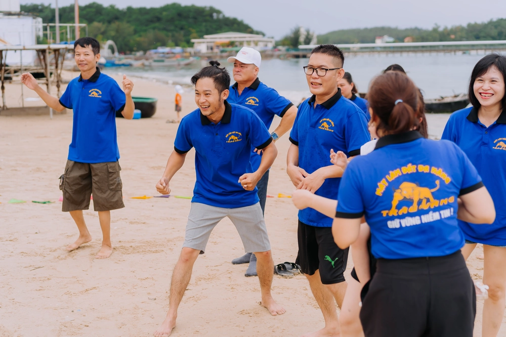 Dịch vụ được thực hiện bởi đội ngũ quay phim chuyên nghiệp