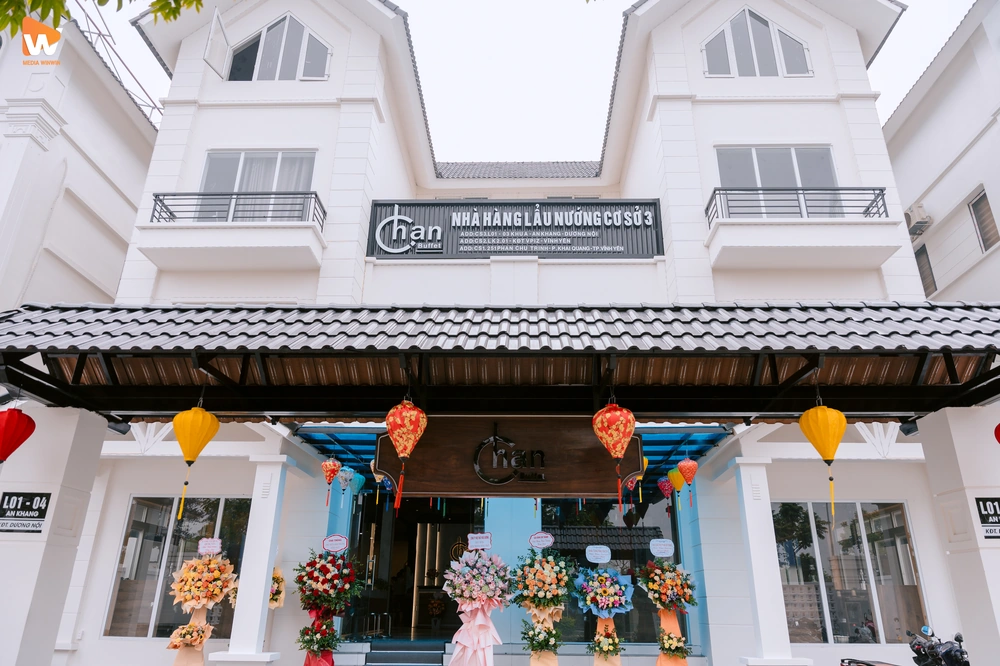 Bằng kỹ thuật chụp ảnh kiến trúc chuyên nghiệp, chúng tôi ghi lại toàn bộ không gian, thể hiện rõ phong cách và tinh thần thương hiệu của bạn