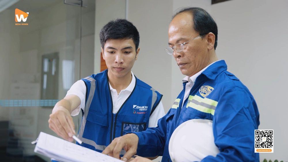 Hệ thống ánh sáng chuẩn điện ảnh là yếu tố then chốt tạo nên những thước phim có chiều sâu và chất lượng hình ảnh vượt trội