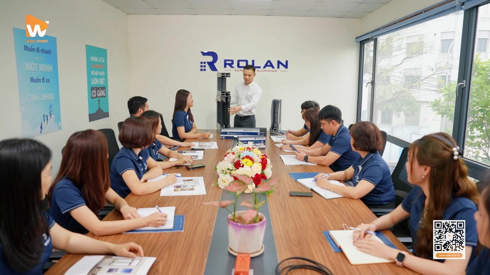 Hệ thống ánh sáng chuẩn điện ảnh là yếu tố then chốt tạo nên những thước phim có chiều sâu và chất lượng hình ảnh vượt trội
