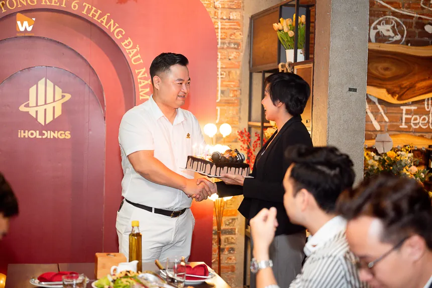 Lưu ngay các kỹ thuật quay phim bên dưới để không bỏ lỡ bất kỳ khoảnh khắc nào tại sự kiện của bạn