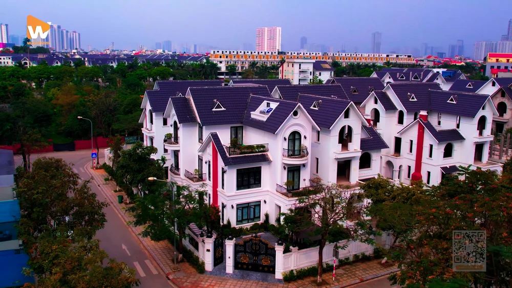 Media WinWin ứng dụng công nghệ quay flycam hiện đại, mang đến những góc nhìn bao quát và ấn tượng cho các dự án nội thất cao cấp.